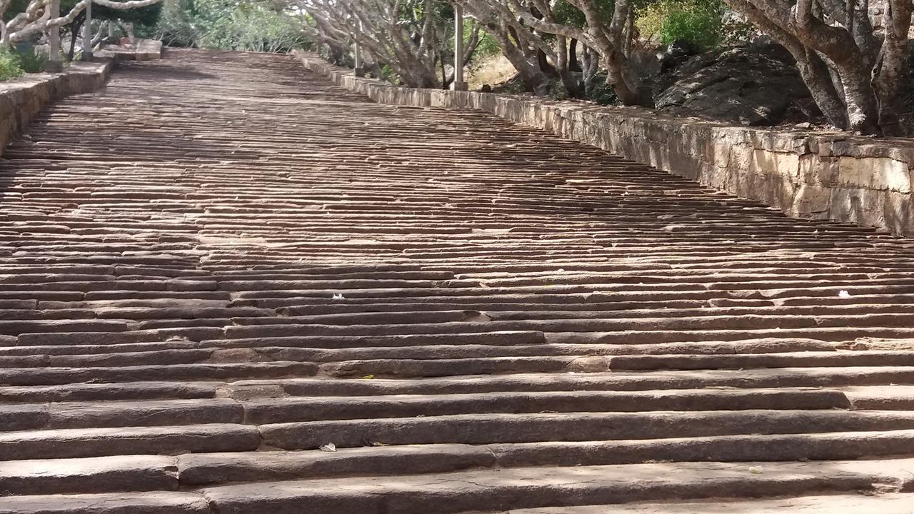 Great Wall Tourist Rest Anuradhapura Esterno foto